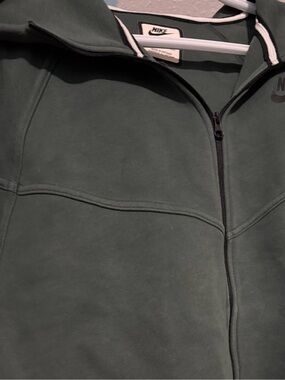 1X Nike Women’s Full-Zip Hoodie in Teal Green